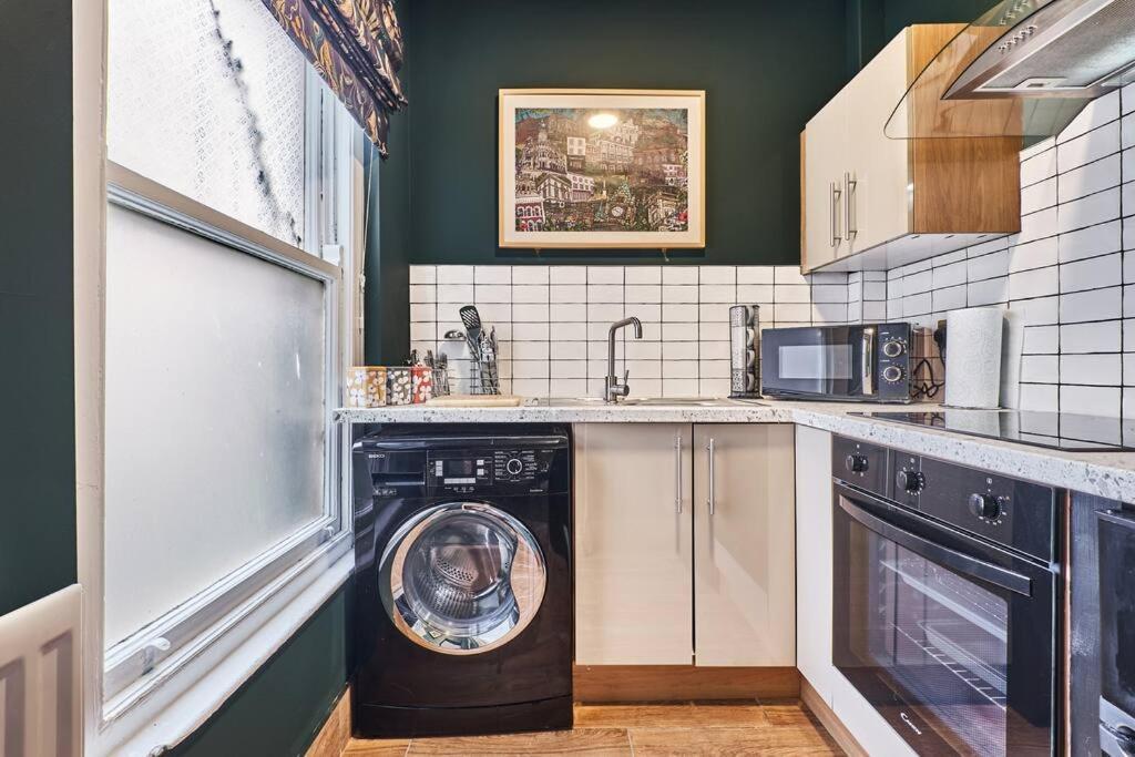 The Snug @ Clarence Apartment Londonderry ภายนอก รูปภาพ