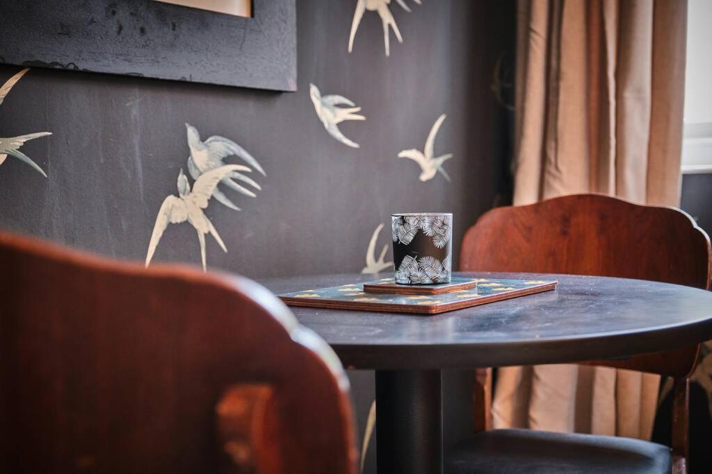 The Snug @ Clarence Apartment Londonderry ภายนอก รูปภาพ